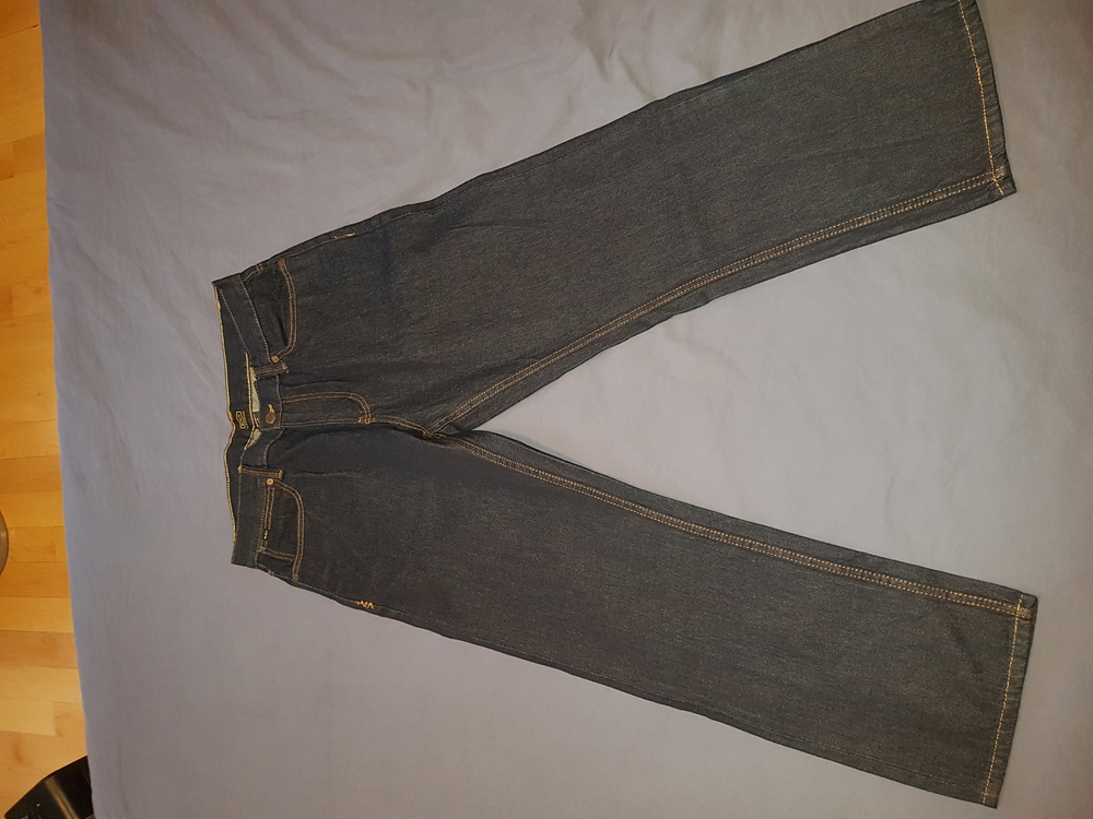 RVCA Americana Jeans Dayshift relaxed fit size 33" RUNS LARGE 37"